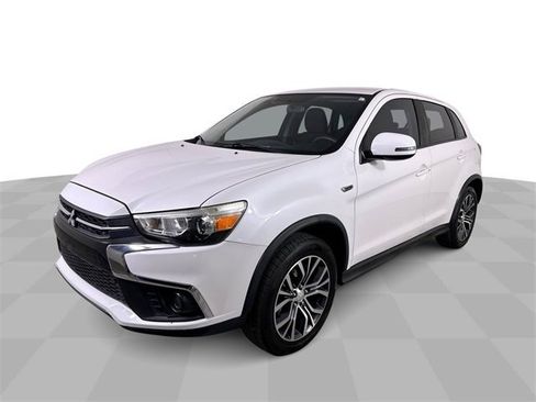 Used 2019 Mitsubishi Outlander Sport ES image 1