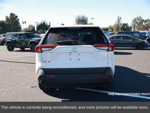 Used 2024 Toyota RAV4 LE image 4