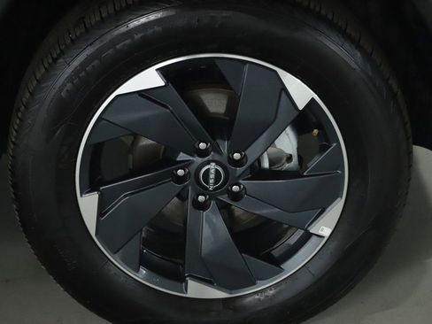 Certified 2026 Nissan Rogue SV image 10