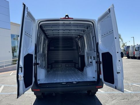 New 2025 Mercedes-Benz Sprinter 2500 image 6