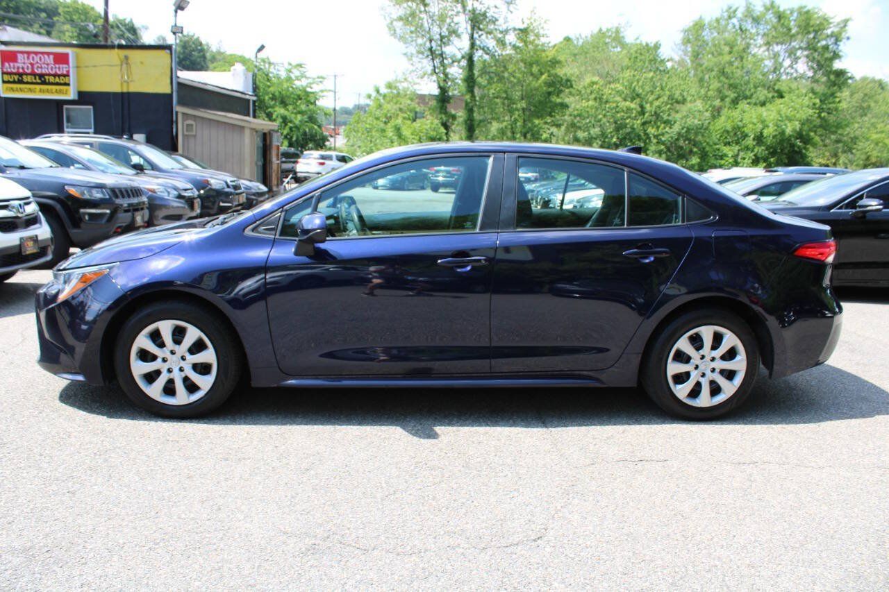 Used 2021 Toyota Corolla LE FWD image 12