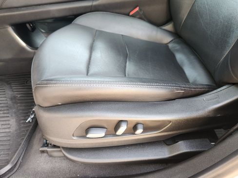 Used 2020 Cadillac XT5 Premium Luxury FWD image 22