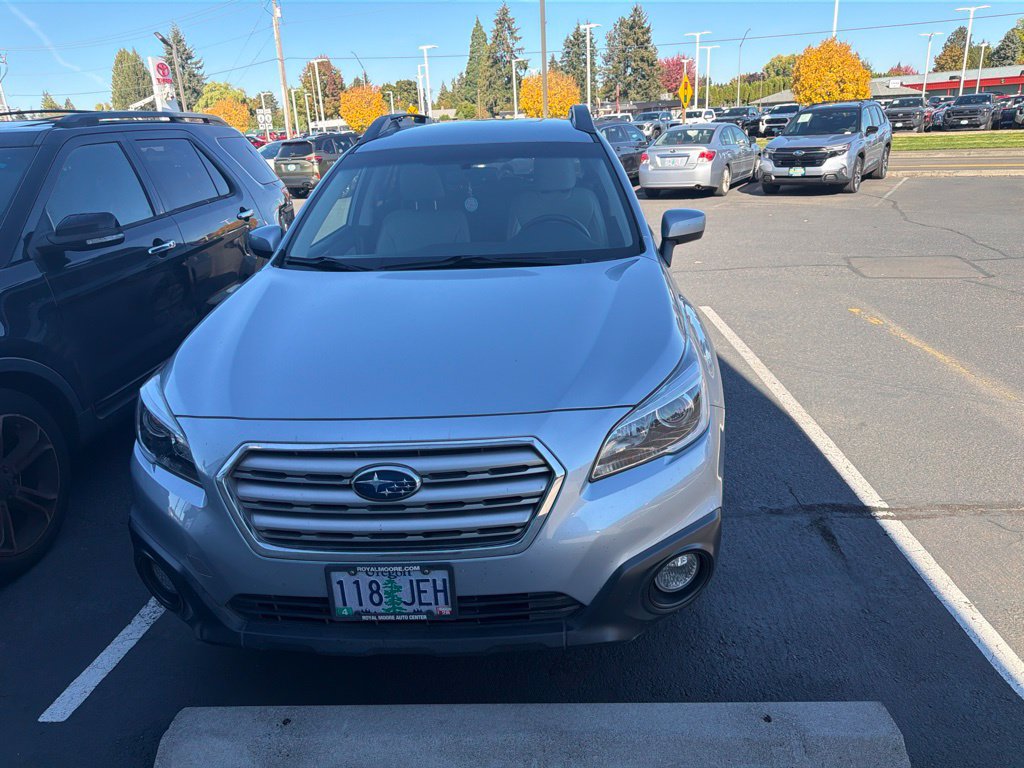 Used 2016 Subaru Outback 2.5i Premium w/ Popular Package #1 AWD/4WD image 8