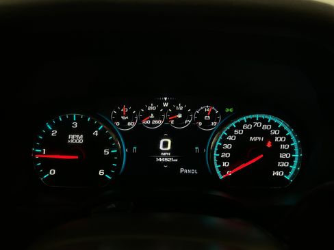 Used 2019 Chevrolet Tahoe Premier AWD/4WD image 16