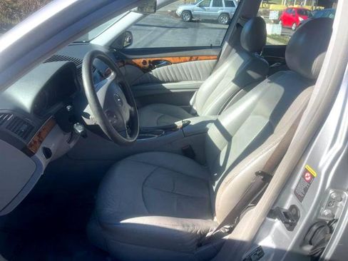 Used 2004 Mercedes-Benz E 320 4MATIC Sedan image 10