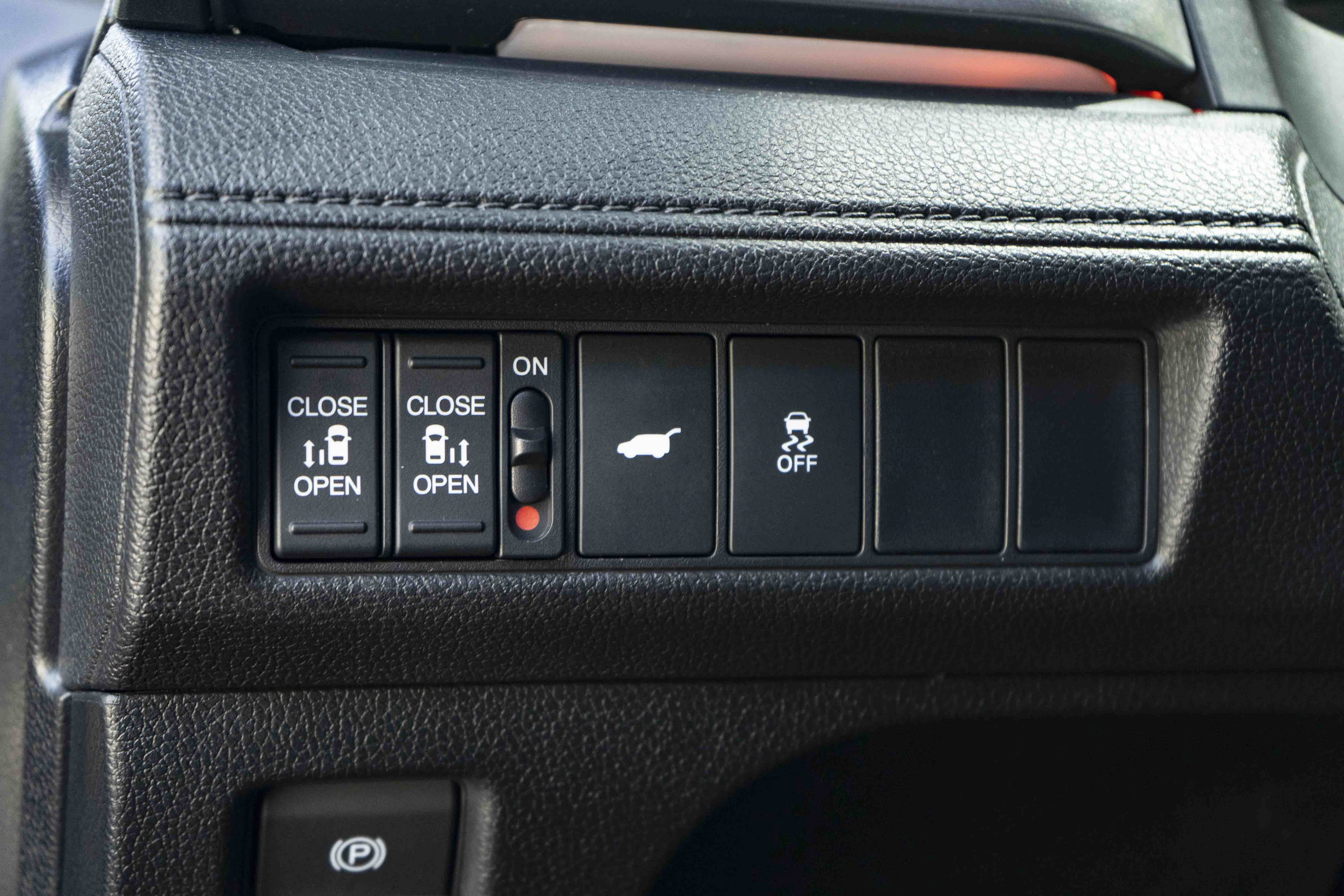 Used 2025 Honda Odyssey Sport-L image 39