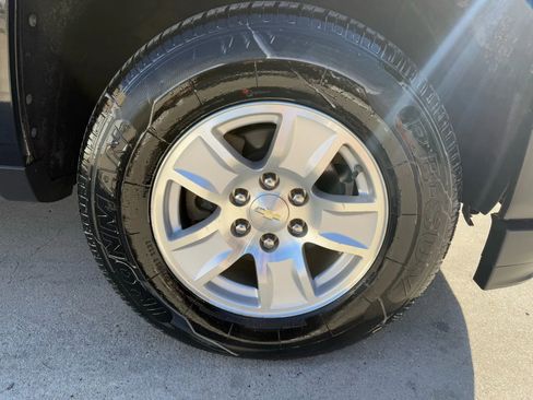 Used 2019 Chevrolet Silverado 1500 LT image 24