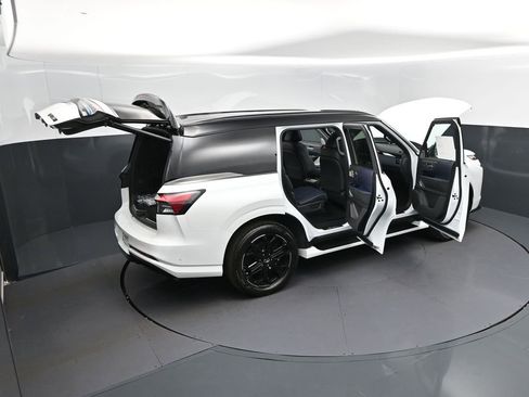 New 2026 INFINITI QX80 4WD image 52