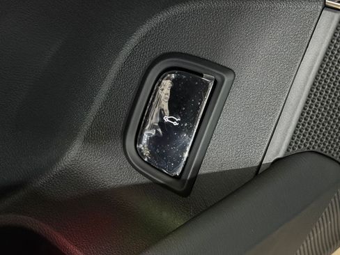 New 2026 Cadillac Lyriq Sport AWD/4WD image 24