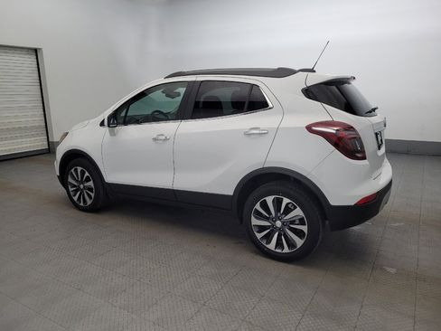 Used 2022 Buick Encore Preferred AWD/4WD image 3