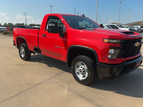 Used 2025 Chevrolet Silverado 2500 W/T w/ WT Convenience Package image 2