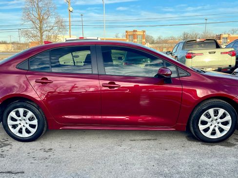 Used 2024 Toyota Corolla LE image 8
