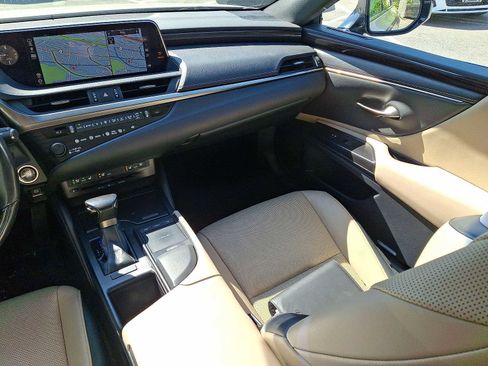 Used 2019 Lexus ES 350 w/ Premium Package FWD image 10