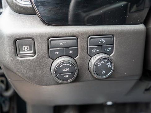 Used 2024 Chevrolet Silverado 1500 LT image 21