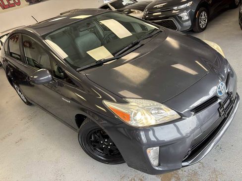 Used 2013 Toyota Prius Three image 8