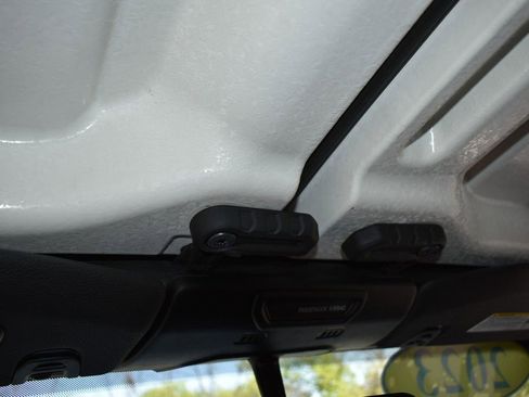 Used 2023 Jeep Wrangler Unlimited Sport AWD/4WD image 21