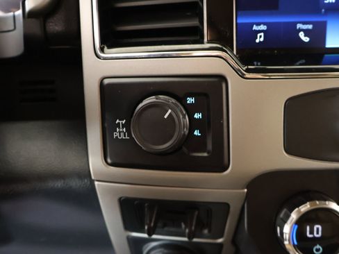 Used 2022 Ford F250 Lariat w/ Chrome Package image 9