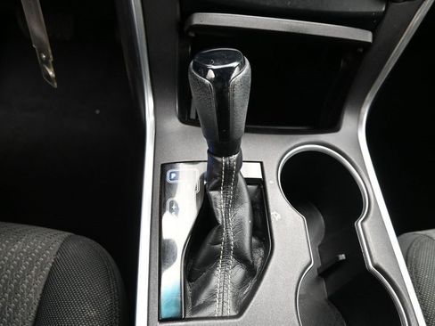 Used 2016 Toyota Camry LE image 17