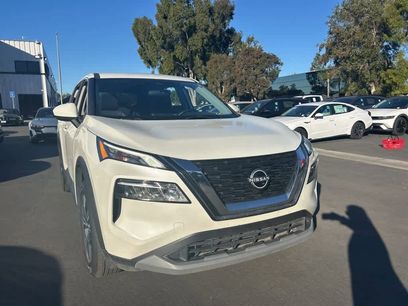 Used 2023 Nissan Rogue SV