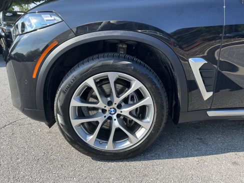 Used 2025 BMW X5 xDrive40i w/ Premium Package AWD/4WD image 12