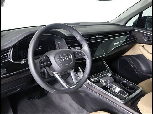 Used 2023 Audi Q7 2.0T Premium Plus w/ Premium Plus Package AWD/4WD image 6