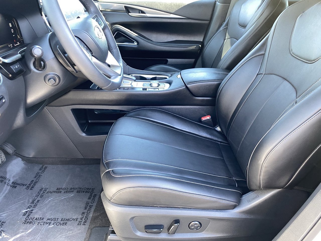 Certified 2027 INFINITI QX60 Luxe w/ Cargo Package AWD/4WD image 30