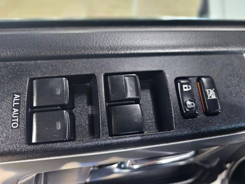 Used 2016 Toyota 4Runner RWD 4dr V6 SR5 (Natl) image 24