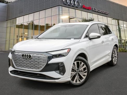 Used 2023 Audi Q4 e-tron Premium Plus w/ Premium Plus RWD image 1