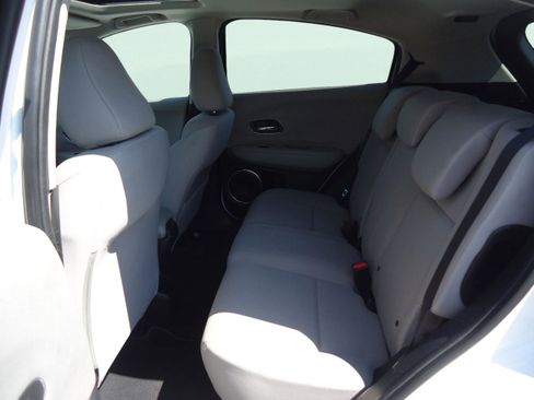 Used 2018 Honda HR-V EX image 29