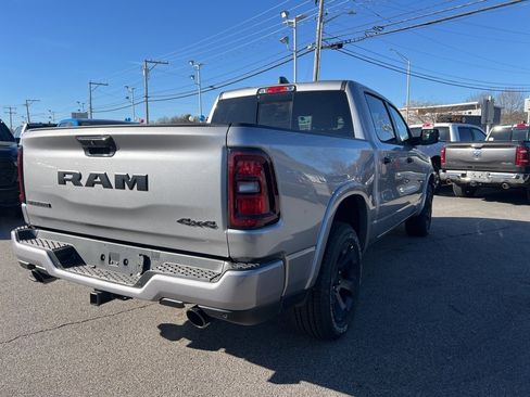 New 2026 RAM 1500 4x4 Crew Cab image 7