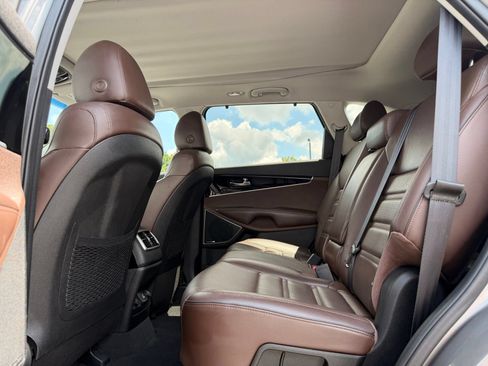 Used 2019 Kia Sorento SX w/ SX Touring Package FWD image 30