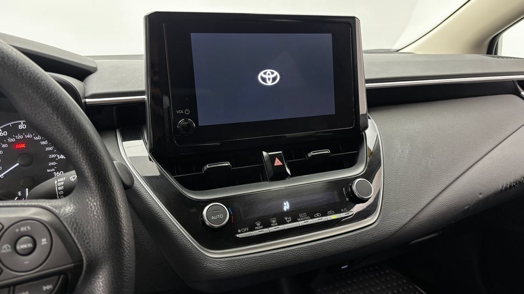 Used 2024 Toyota Corolla LE FWD image 20