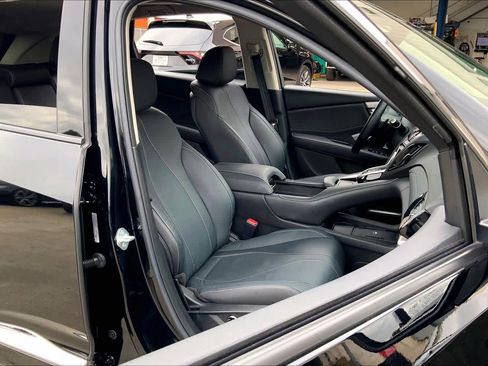 Certified 2023 Acura RDX w/Technology Package image 8