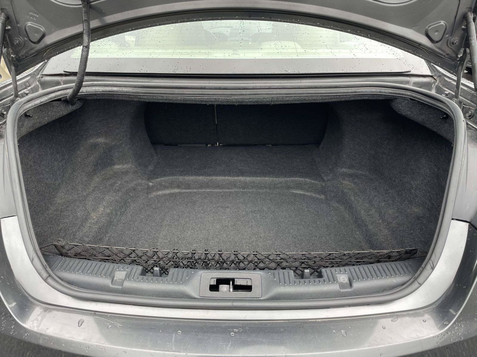Used 2016 Ford Taurus Limited FWD image 28