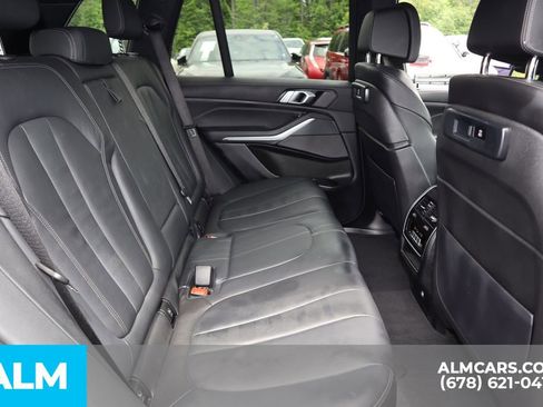 Used 2022 BMW X5 M50i image 23