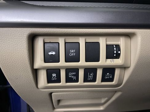 Used 2015 Subaru Legacy 2.5i Premium AWD/4WD image 25