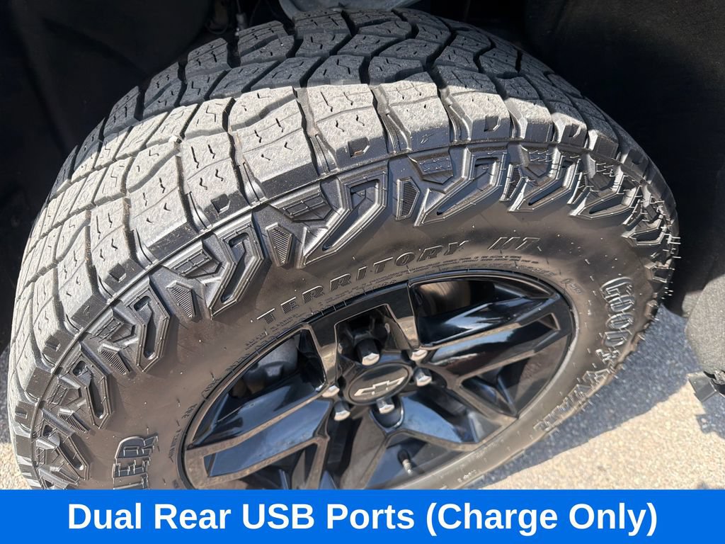 Used 2023 Chevrolet Silverado 1500 Custom Trail Boss AWD/4WD image 10