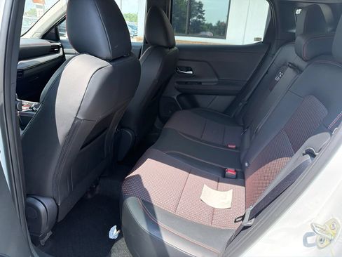 Used 2025 Nissan Kicks SR w/ Interior Electronics Package FWD image 6