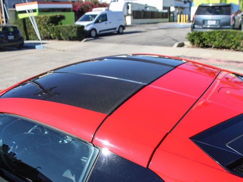 Used 2020 Chevrolet Corvette Stingray Premium Cpe w/ 3LT Preferred Equipment Group image 38