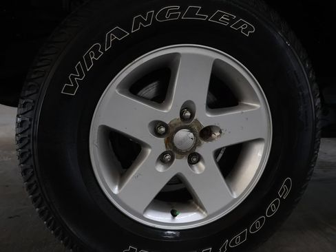 Used 2016 Jeep Wrangler Unlimited Sport w/ Quick Order Package 24S AWD/4WD image 32
