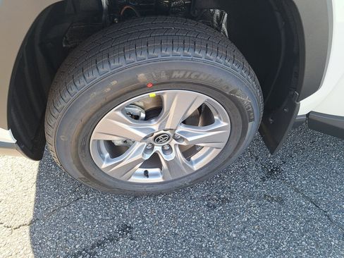 New 2025 Toyota RAV4 XLE image 14