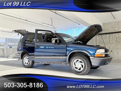 Used 1999 Chevrolet Blazer LT image 25