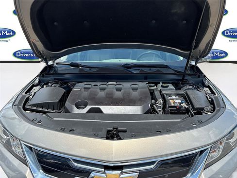 Used 2018 Chevrolet Impala Premier w/ Premier Confidence Package FWD image 31