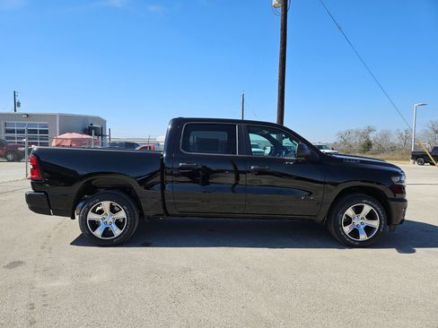 New 2026 RAM 1500 Express image 2