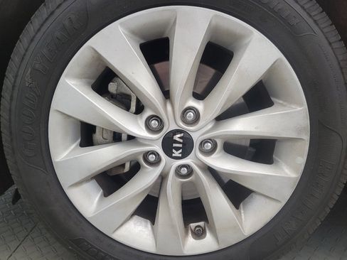 Used 2018 Kia Optima S FWD image 31
