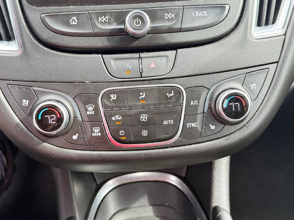 Used 2024 Chevrolet Malibu LT FWD image 28