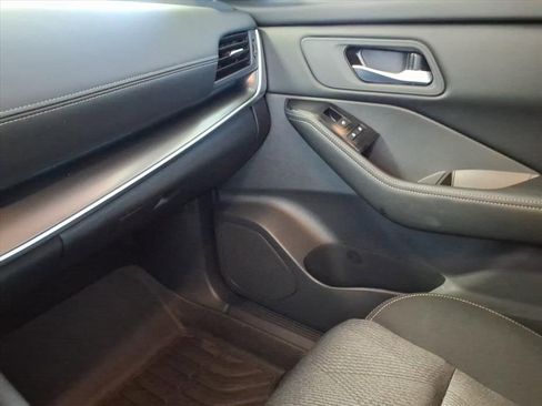 Used 2026 Nissan Rogue SV w/ Cold Weather Package image 17