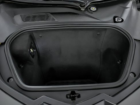 Used 2023 Chevrolet Corvette Stingray Premium Cpe w/ Z51 Performance Package RWD image 19