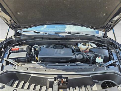 Used 2024 Chevrolet Suburban RST w/ Luxury Package image 24