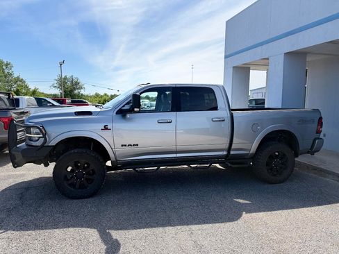 Used 2022 RAM 2500 Laramie w/ Night Edition AWD/4WD image 5